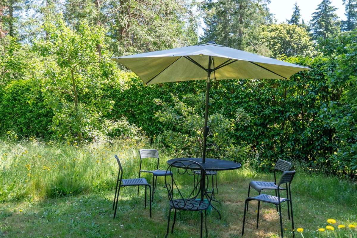 Dining Area Photo of 7913 Swanson View Drive, Pender Island, BC