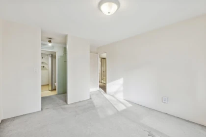 Entry Foyer Photo of 205 707 Hamilton Street, New Westminster, BC