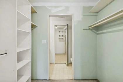 Hallway Photo of 205 707 Hamilton Street, New Westminster, BC