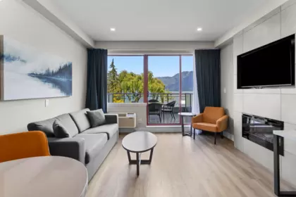 206C 160 Esplanade Avenue, Harrison Hot Springs, BC, Harrison Hot Springs — Apartment/Condo for sale