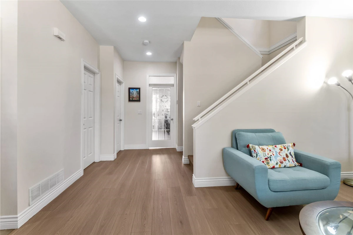 Family Room Photo of 6533 193b Street, Surrey, BC