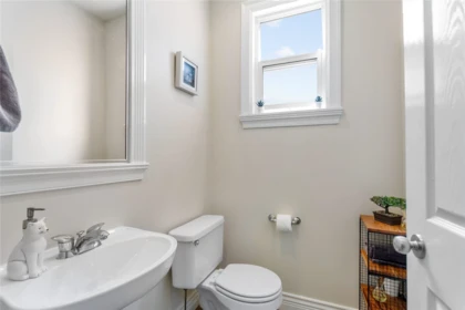 Breakfast Nook Photo of 6533 193b Street, Surrey, BC