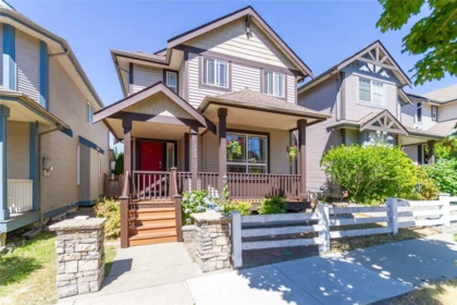 6533 193b Street, Surrey, BC, Surrey — Single Family Residence for sale