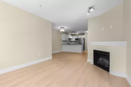 218 6800 Eckersley Road, Richmond, BC, Richmond — Apartment/Condo for sale