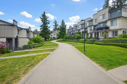 Neighborhood Park Photo Near 75 15665 Mountain View Drive, Surrey, BC