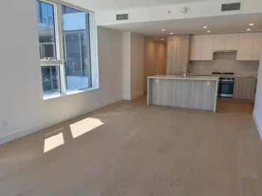 Kitchen Island Photo of 602 423 6th Street, West Vancouver, BC