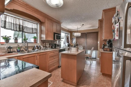 Kitchen Island Photo of 13243 Coulthard Road, Surrey, BC