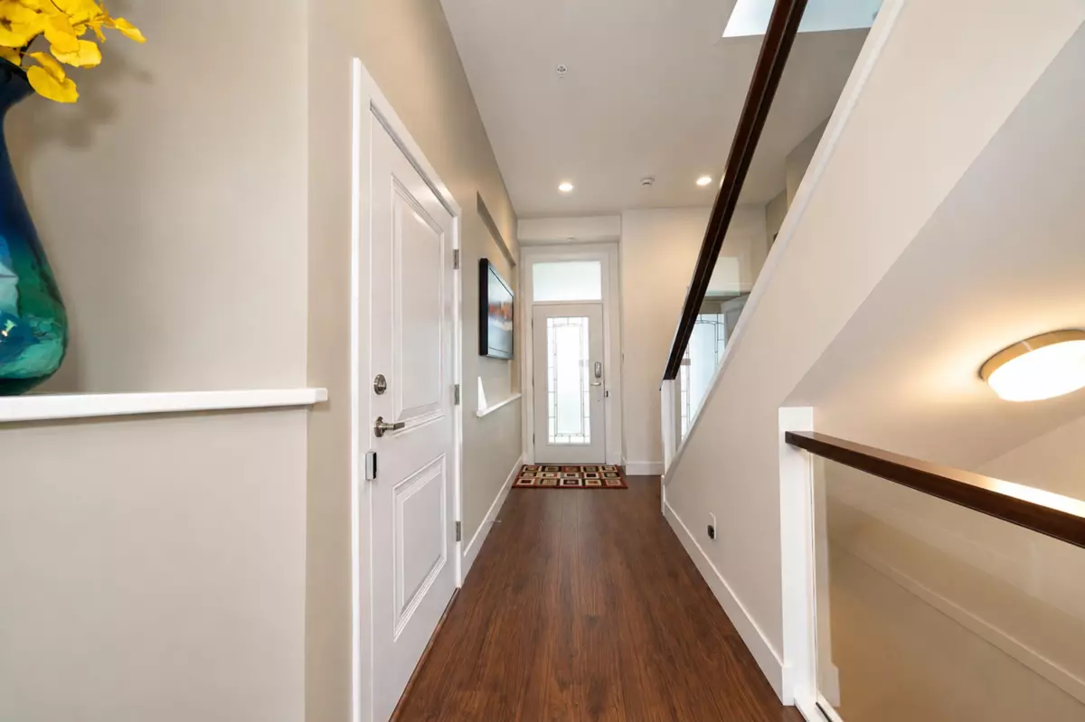 Family Room Photo of 10499 Mceachern Street, Maple Ridge, BC