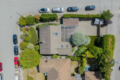 3896 Elmwood Street, Burnaby, BC, Burnaby — Single Family Residence for sale