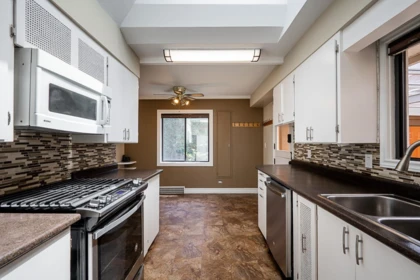 Primary Bedroom Photo of 3896 Elmwood Street, Burnaby, BC