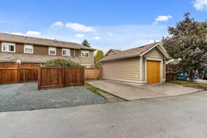 Outdoor Kitchen Photo of 5976 Matsqui Street, Chilliwack, BC