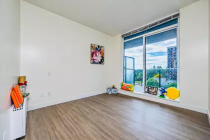 Mudroom Photo of 604 13615 Fraser Highway, Surrey, BC