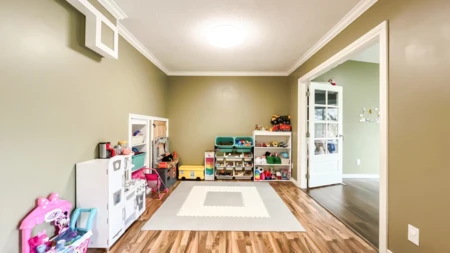 Kitchen Island Photo of 10680 Whistler Court, Richmond, BC