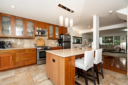7393 Montecito Drive, Burnaby, BC, Burnaby — Townhouse for sale