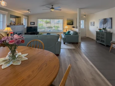Kitchen Island Photo of 5692 Emily Way, Sechelt, BC