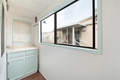 Basement Recreation Room Photo of 15810 Norfolk Road Road, Surrey, BC