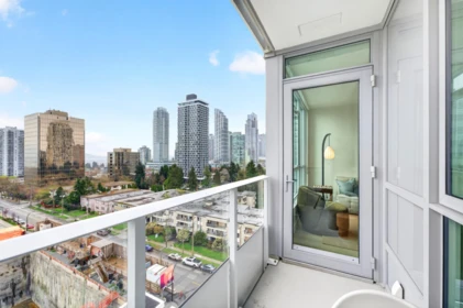 1802 6087 Wilson Avenue, Burnaby, BC, Burnaby — Apartment/Condo for sale