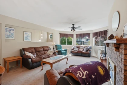 Kitchen Photo of 14287 73a Ave Avenue, Surrey, BC