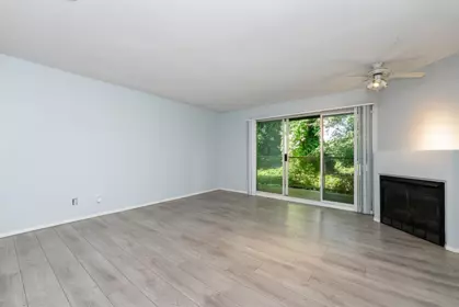 Primary Bedroom Photo of 201 33839 Marshall Road, Abbotsford, BC