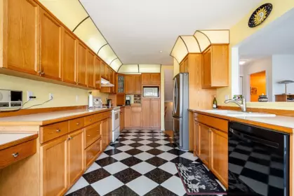 Breakfast Nook Photo of 55 323 Governors Court, New Westminster, BC