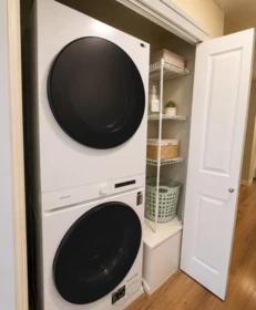 Guest Bathroom Photo of 15 2678 King George Boulevard, Surrey, BC