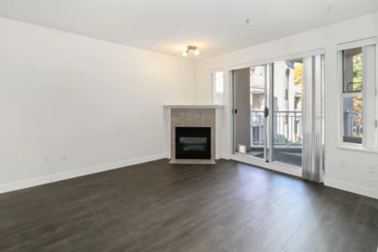 Kitchen Photo of 402 1128 Sixth Avenue, New Westminster, BC