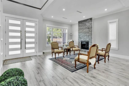 7158 Hastings Street, Burnaby, BC, Burnaby — Single Family Residence for sale