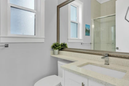 Guest Bathroom Photo of 7158 Hastings Street, Burnaby, BC