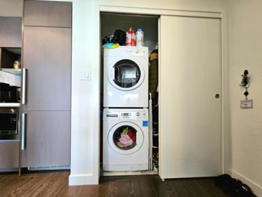 Walk-In Closet Photo of 2215 13750 100 Avenue, Surrey, BC