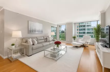 Hot Tub / Spa Photo of 701 2288 Pine Street, Vancouver, BC