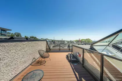 Garden / Landscaping Photo of 7519 Yukon Street, Vancouver, BC