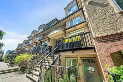 Outdoor Kitchen Photo of 7519 Yukon Street, Vancouver, BC