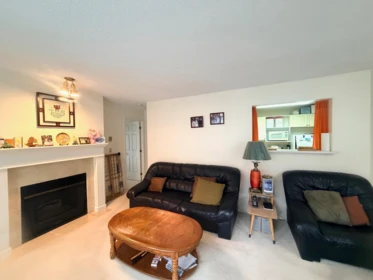 203 5250 Victory Street, Burnaby, BC, Burnaby — Apartment/Condo for sale