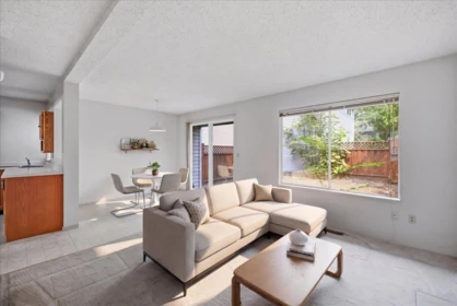 Breakfast Nook Photo of 3661 Handel Avenue, Vancouver, BC