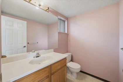 Guest Bathroom Photo of 3661 Handel Avenue, Vancouver, BC