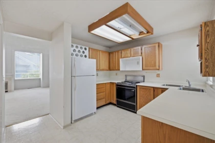 Kitchen Photo of 3661 Handel Avenue, Vancouver, BC