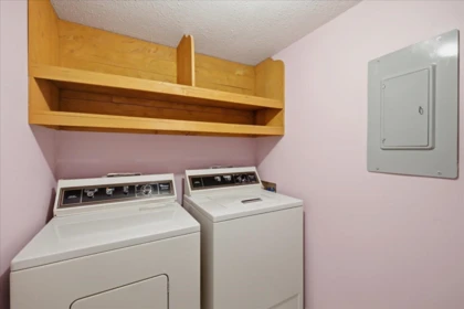 Powder Room Photo of 3661 Handel Avenue, Vancouver, BC