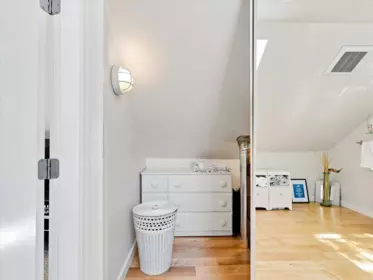 Guest Bathroom Photo of 4399 Quebec Street, Vancouver, BC