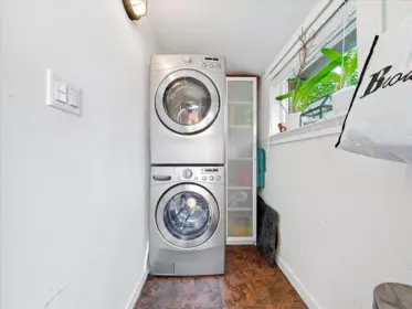 Mudroom Photo of 4399 Quebec Street, Vancouver, BC