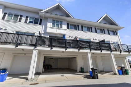 11 27735 Roundhouse Drive, Abbotsford, BC, Abbotsford — Townhouse for sale