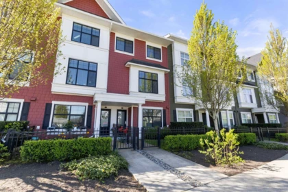 11 27735 Roundhouse Drive, Abbotsford, BC, Abbotsford — Townhouse for sale