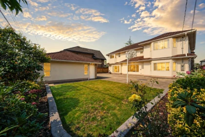 Garden / Landscaping Photo of 7640 Broadmoor Boulevard, Richmond, BC