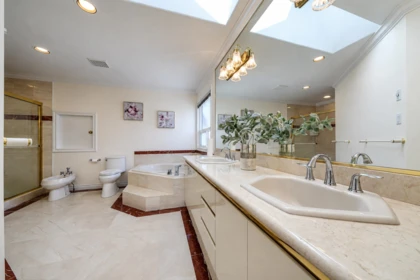Laundry Room Photo of 7640 Broadmoor Boulevard, Richmond, BC