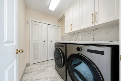 Powder Room Photo of 7640 Broadmoor Boulevard, Richmond, BC