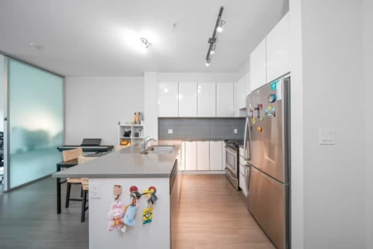 310 9877 University Crescent, Burnaby, BC, Burnaby — Apartment/Condo for sale