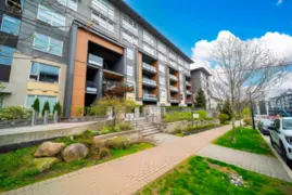 310 9877 University Crescent, Burnaby, BC