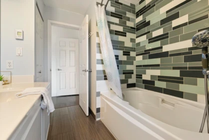 Basement Recreation Room Photo of 401 13680 84 Avenue, Surrey, BC