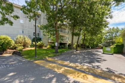 Garden / Landscaping Photo of 401 13680 84 Avenue, Surrey, BC