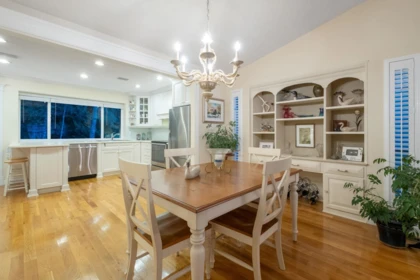Kitchen Island Photo of 31 Arrow-Wood Place, Port Moody, BC