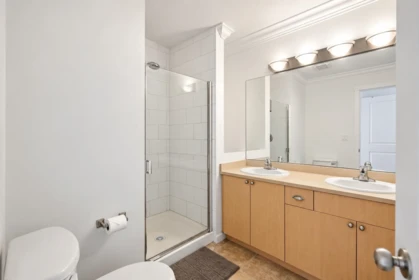Primary Bathroom Photo of 38 12711 64 Avenue, Surrey, BC